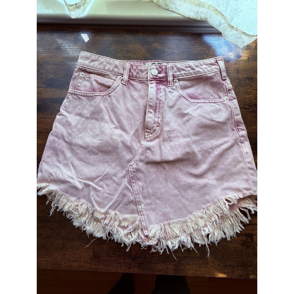 Free People We The Free Pink Denim Mini Skirt Size 27 Frayed Raw Hem High Rise
